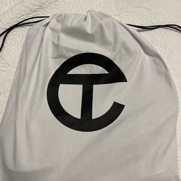 Medium Telfar - Picture 2 of 8